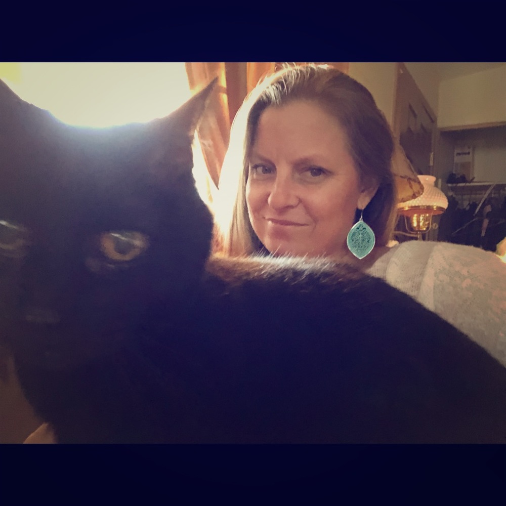 Meet your Posher, Nisa